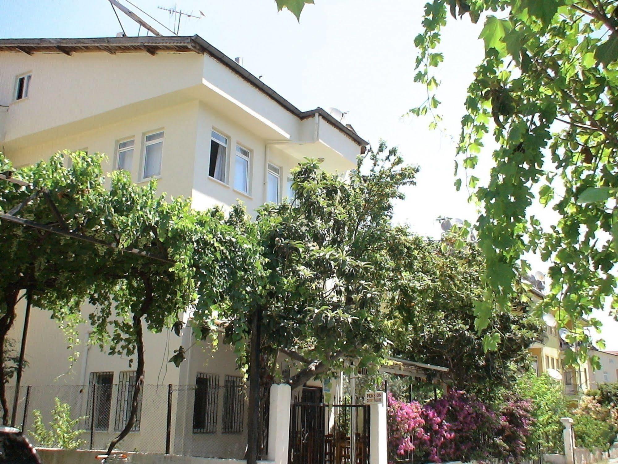 Onur Pension Bed & Breakfast Fethiye Exterior photo