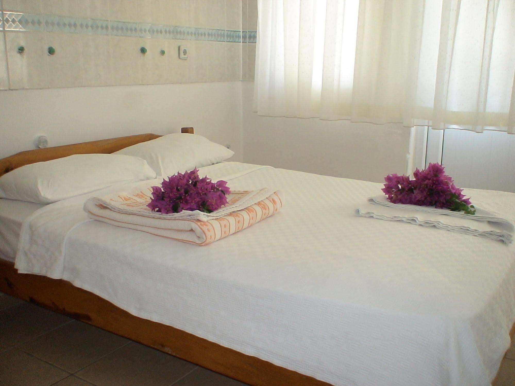 Onur Pension Bed & Breakfast Fethiye Exterior photo